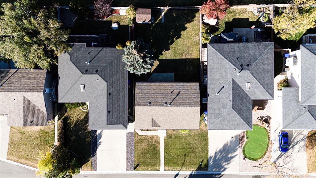 Picture for 22 Westrose Avenue  https://www.cirrealty.ca/reb/creb/75/A2263575_10.jpg