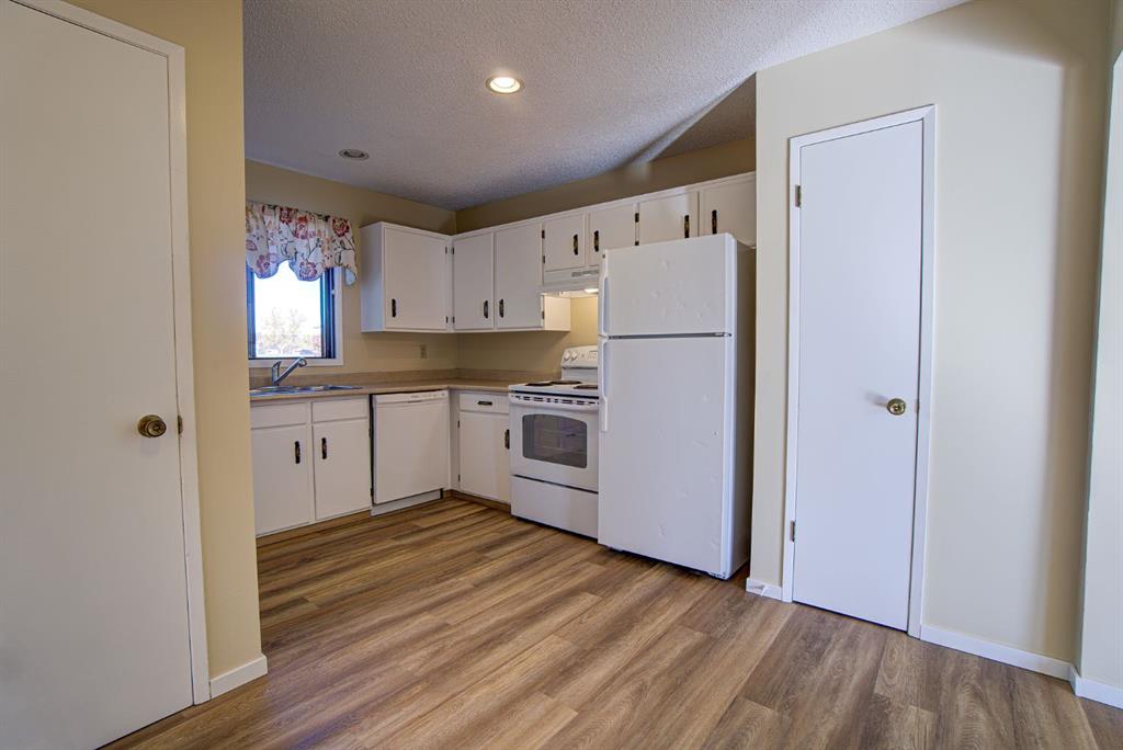 Picture for 22 Westrose Avenue  https://www.cirrealty.ca/reb/creb/75/A2263575_16.jpg
