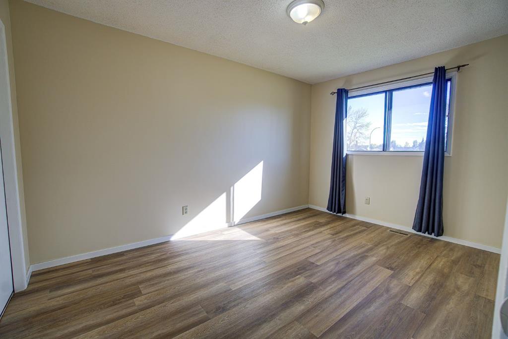 Picture for 22 Westrose Avenue  https://www.cirrealty.ca/reb/creb/75/A2263575_23.jpg