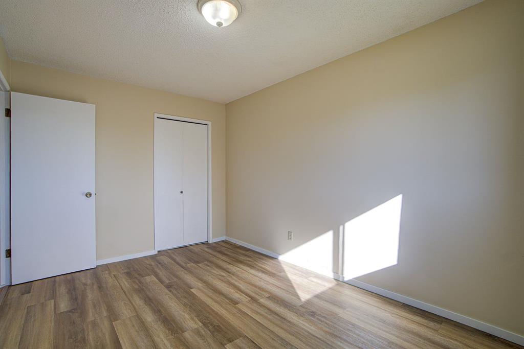Picture for 22 Westrose Avenue  https://www.cirrealty.ca/reb/creb/75/A2263575_24.jpg