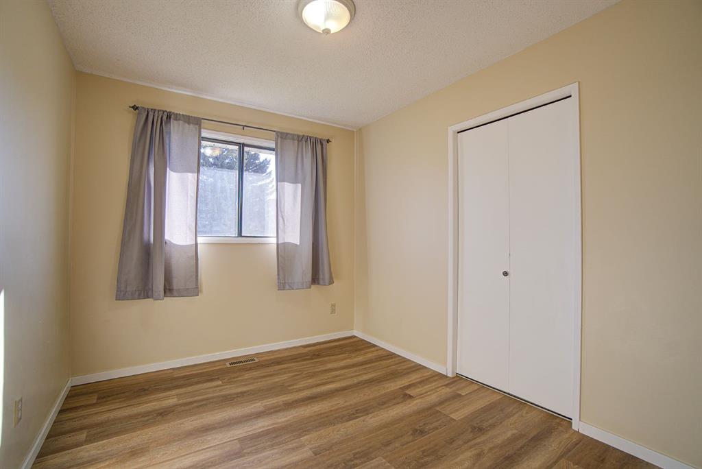 Picture for 22 Westrose Avenue  https://www.cirrealty.ca/reb/creb/75/A2263575_25.jpg