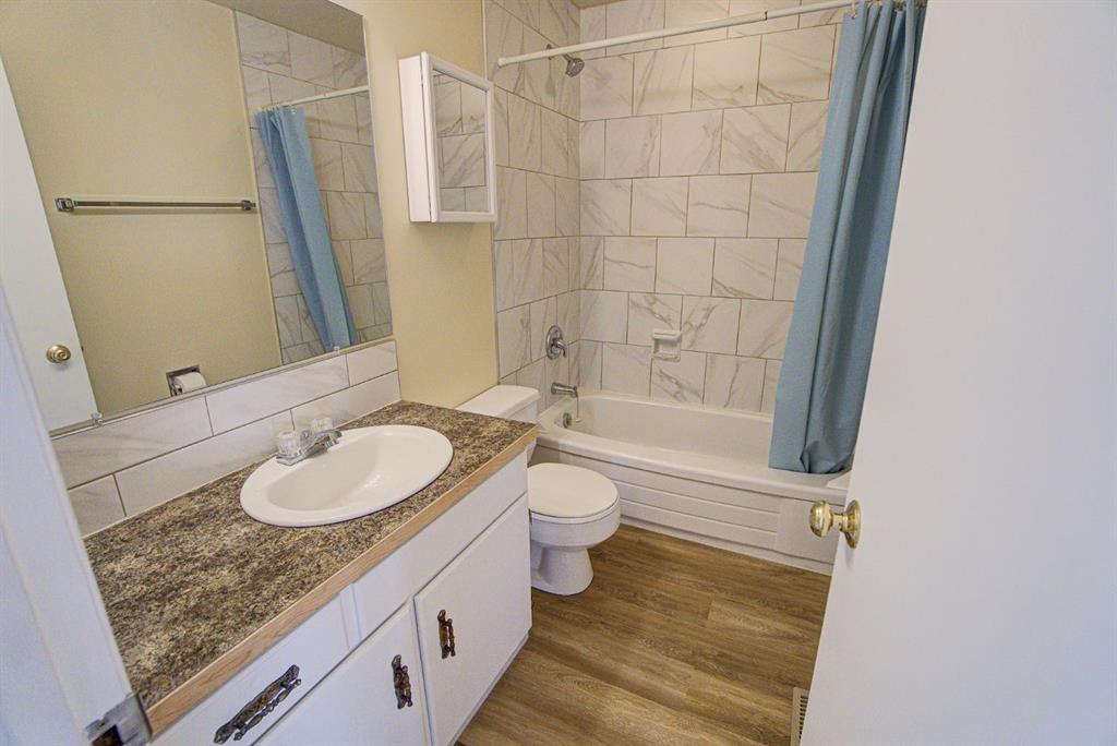 Picture for 22 Westrose Avenue  https://www.cirrealty.ca/reb/creb/75/A2263575_26.jpg