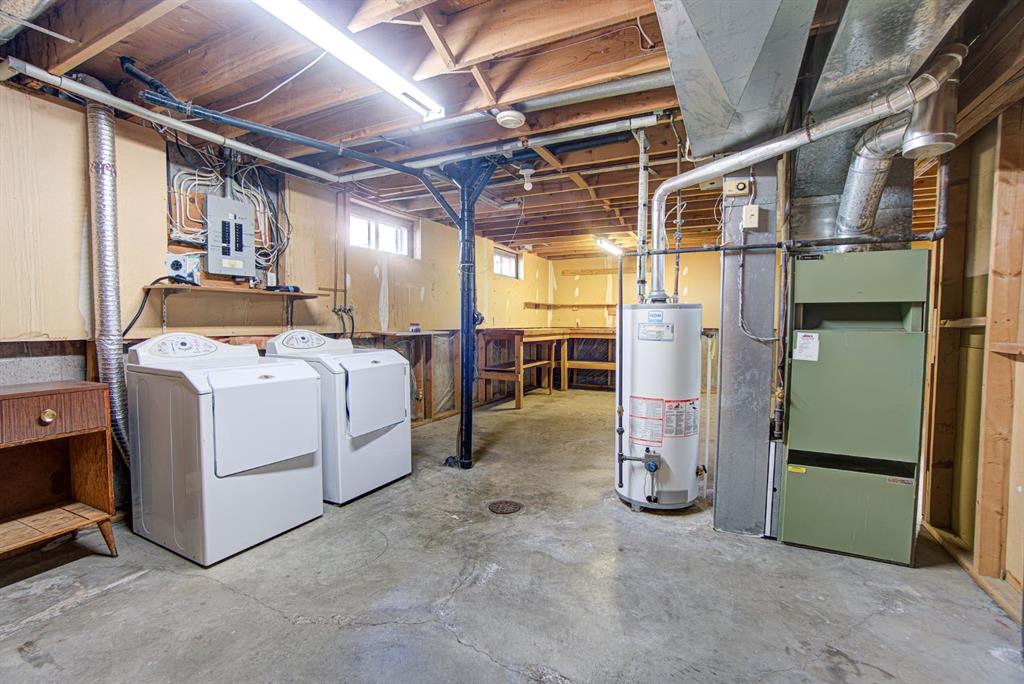 Picture for 22 Westrose Avenue  https://www.cirrealty.ca/reb/creb/75/A2263575_33.jpg