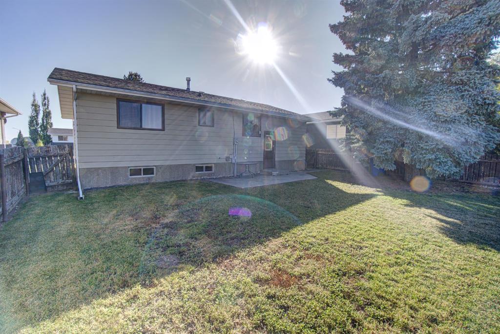 Picture for 22 Westrose Avenue  https://www.cirrealty.ca/reb/creb/75/A2263575_36.jpg