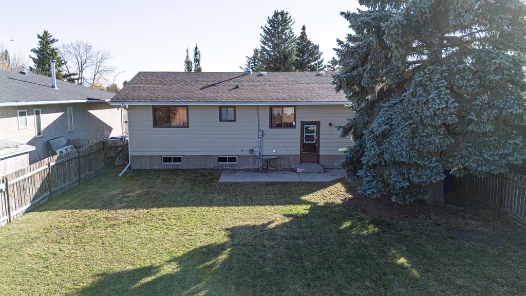 Picture for 22 Westrose Avenue  https://www.cirrealty.ca/reb/creb/75/A2263575_42.jpg