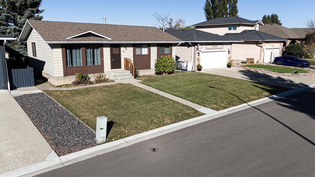 Picture for 22 Westrose Avenue  https://www.cirrealty.ca/reb/creb/75/A2263575_7.jpg