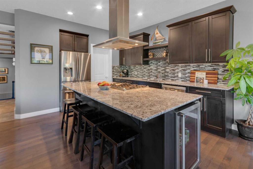 Picture for 51 Sunset Court  https://www.cirrealty.ca/reb/creb/75/A2266875_12.jpg