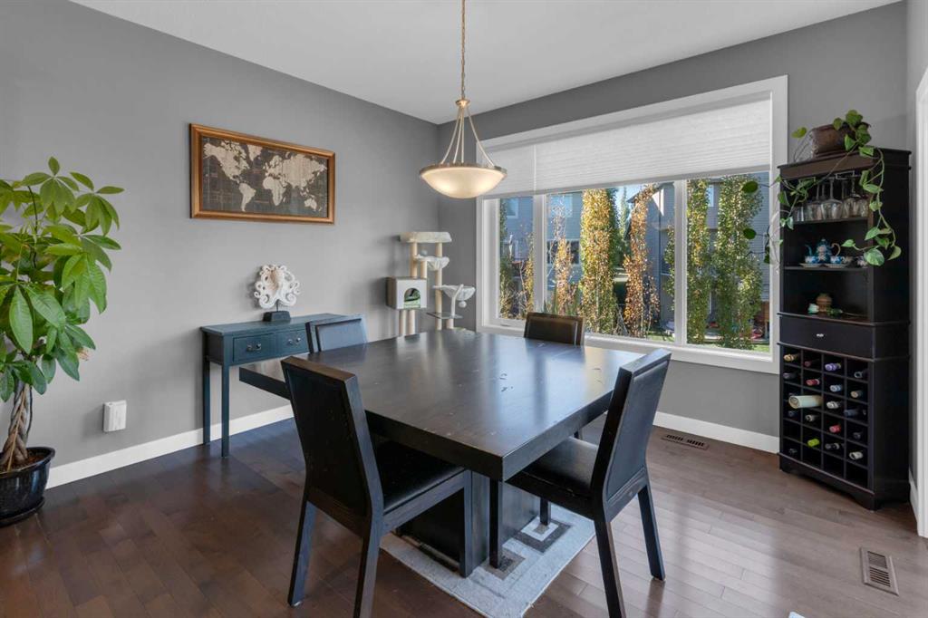 Picture for 51 Sunset Court  https://www.cirrealty.ca/reb/creb/75/A2266875_16.jpg