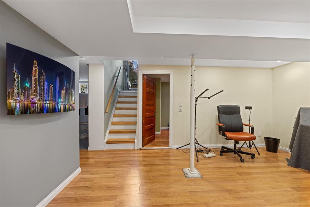 Picture for 315 12 Avenue NW https://www.cirrealty.ca/reb/creb/75/A2267675_18.jpg