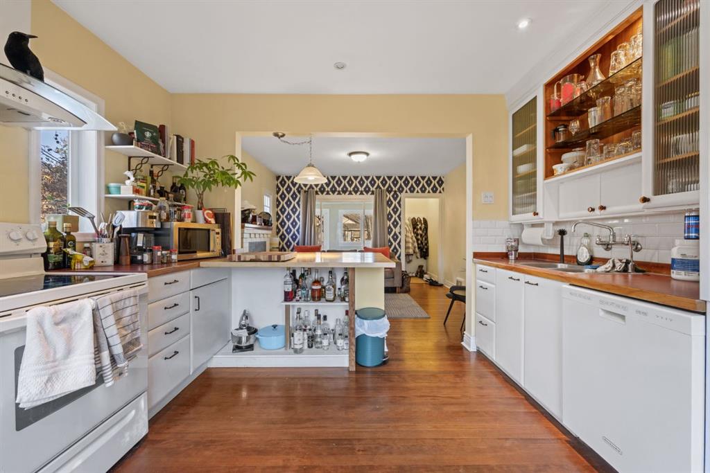 Picture for 315 12 Avenue NW https://www.cirrealty.ca/reb/creb/75/A2267675_7.jpg