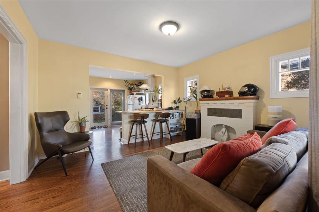 Picture for 315 12 Avenue NW https://www.cirrealty.ca/reb/creb/75/A2267675_8.jpg