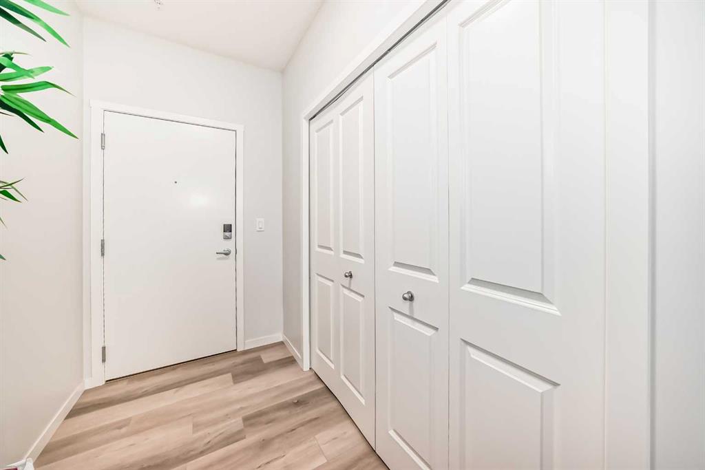 Picture for 3104, 33 Carringham Gate NW