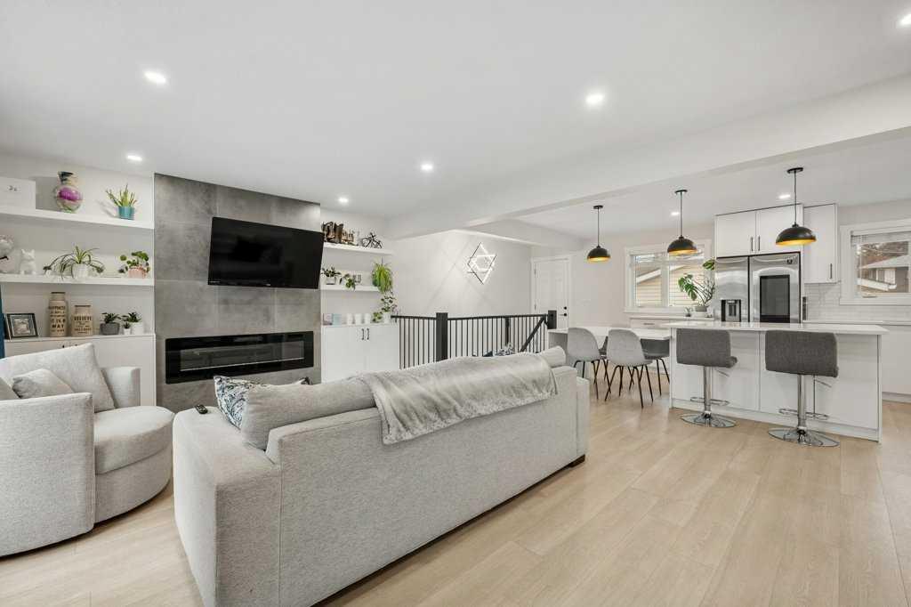 Picture for 108 Sackville Drive SW