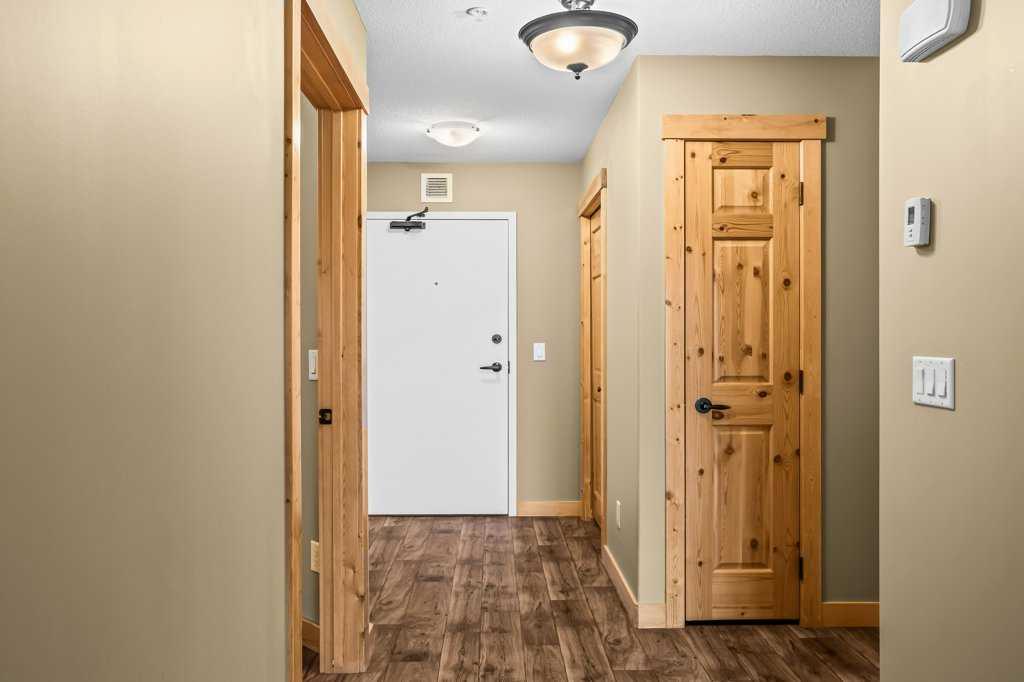 Picture for 323, 300 Palliser Lane 