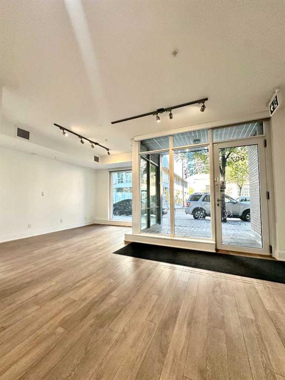 Picture for 607 Confluence Way SE