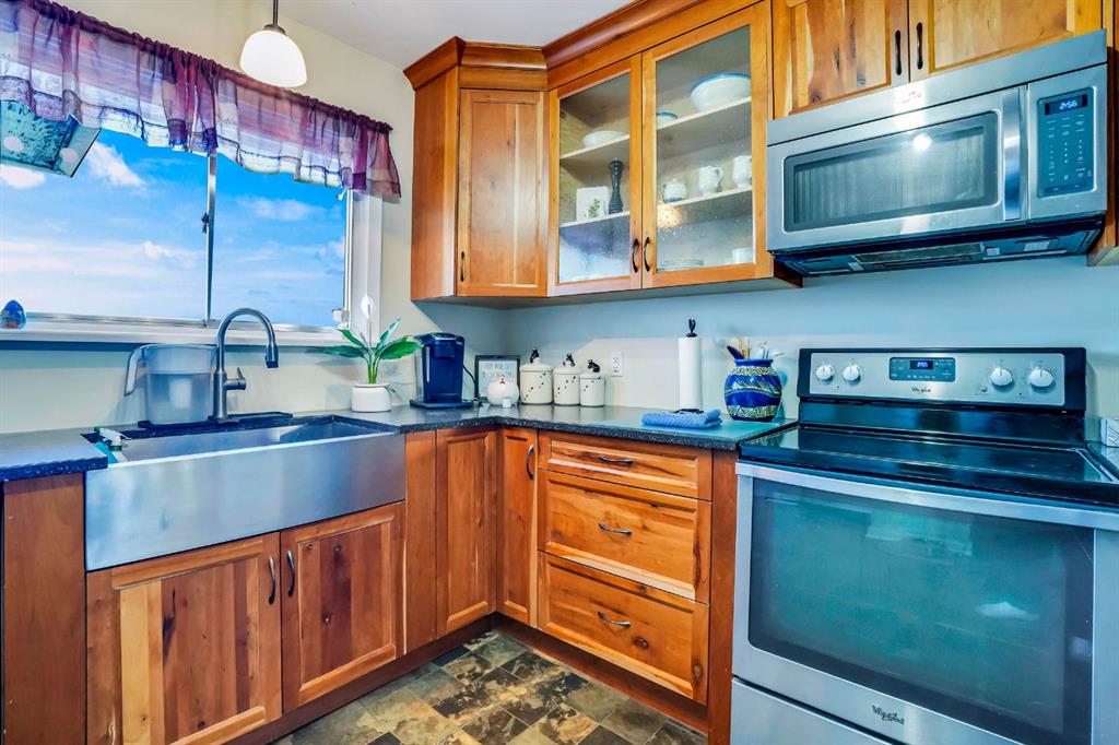 Picture for 250077 Range Road 261 Road 