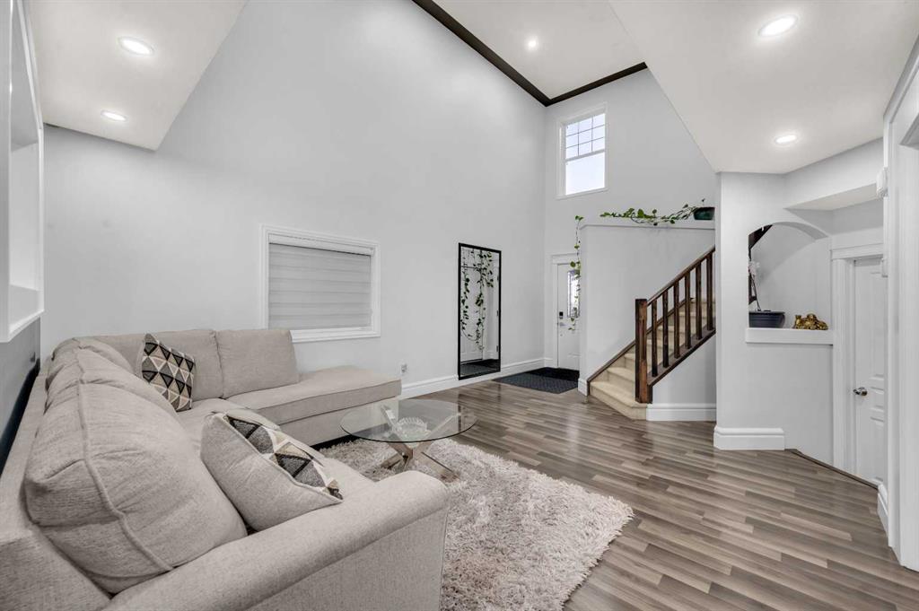 Picture for 475 Chestermere Road 