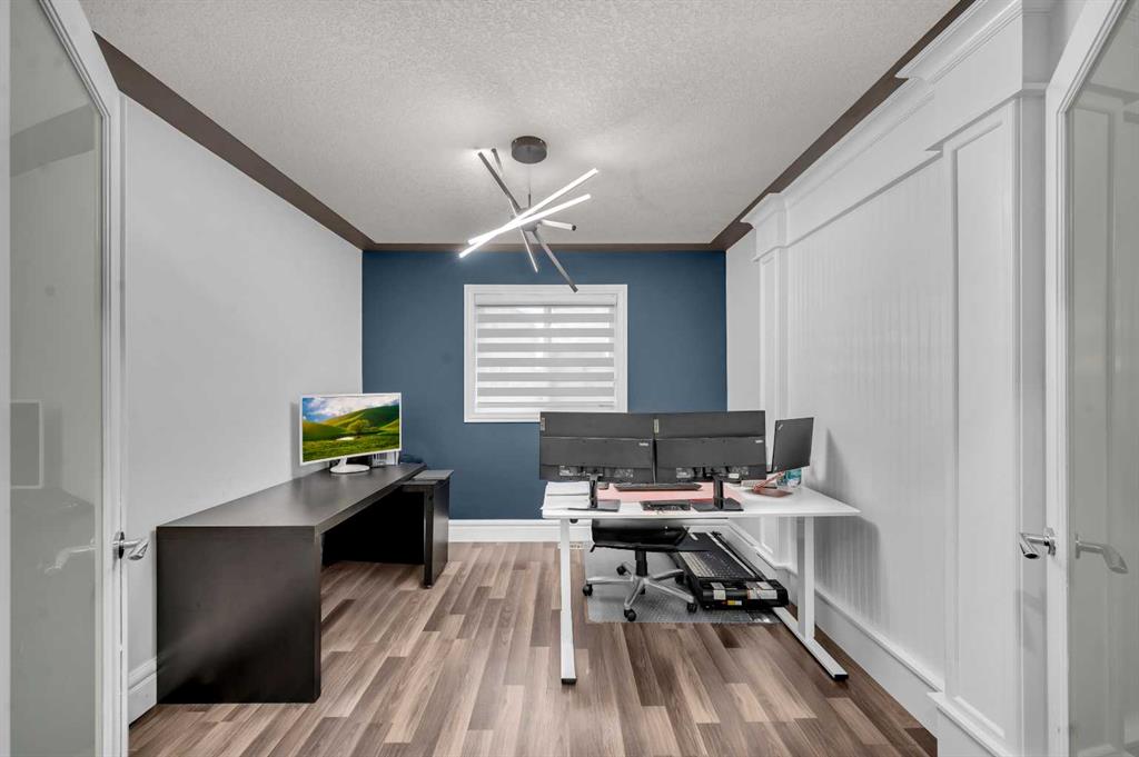 Picture for 475 Chestermere Road 