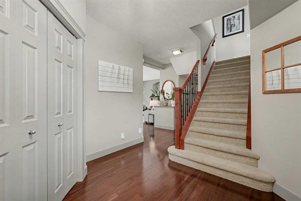 Picture for 164 Royal Oak Manor NW