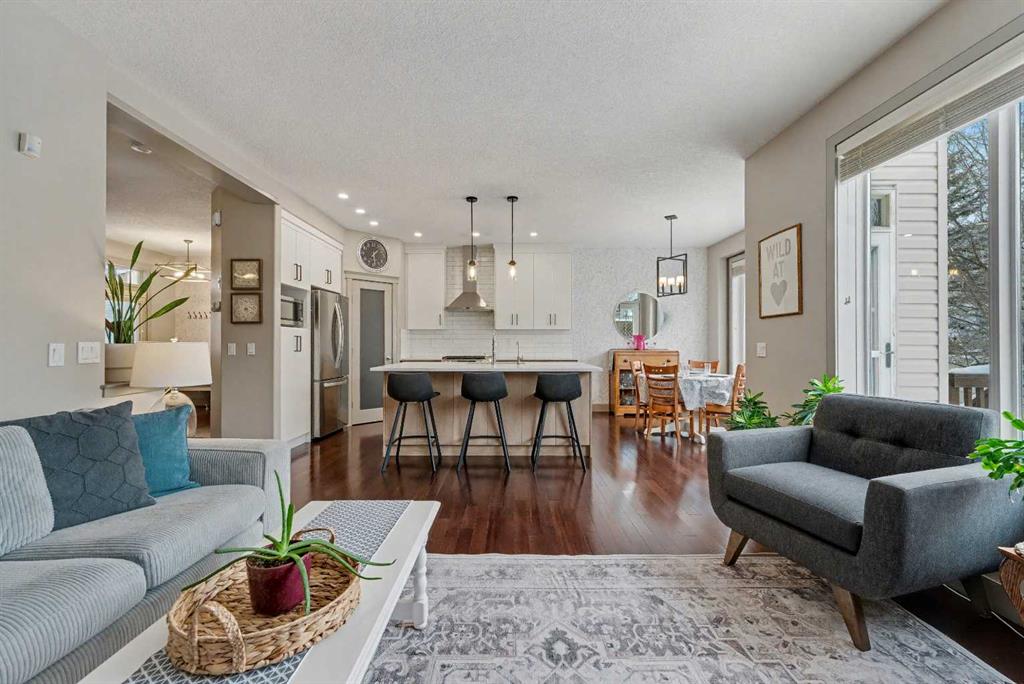 Picture for 164 Royal Oak Manor NW