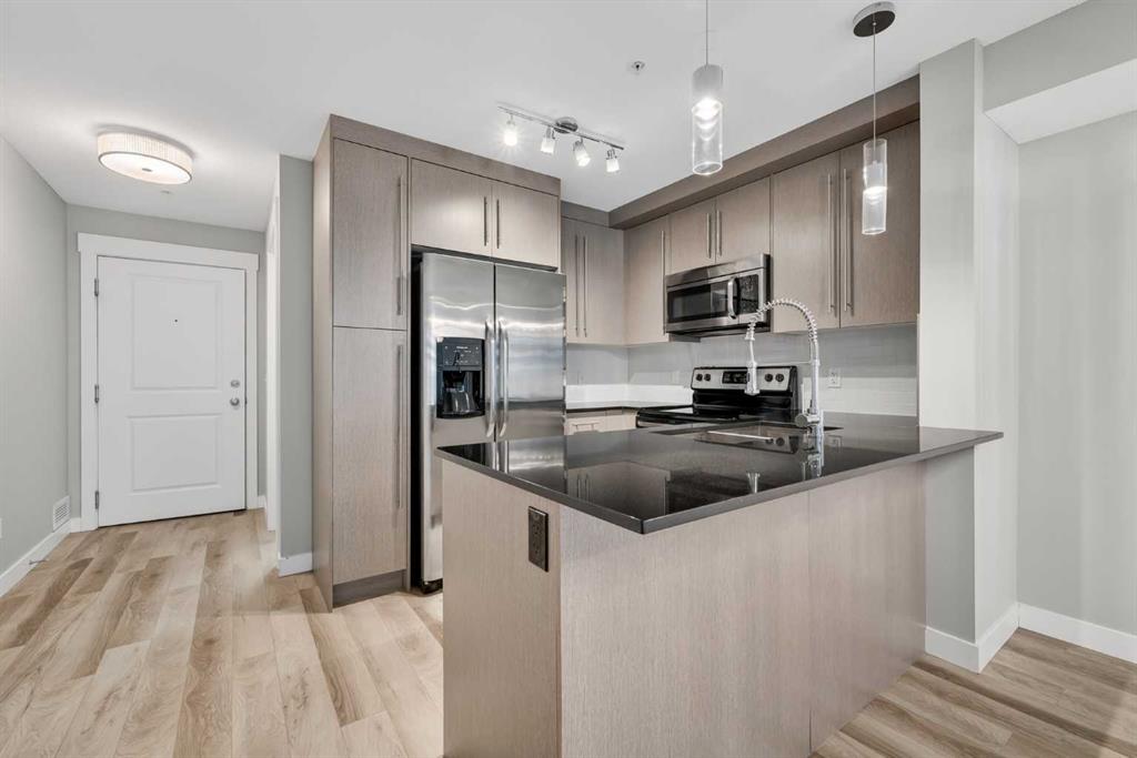 Picture for 2308, 11 Mahogany Row SE