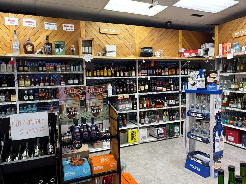 Picture for 428 16 Avenue NE