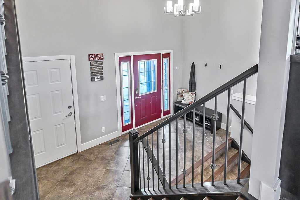 Picture for 605 Sunrise Close 