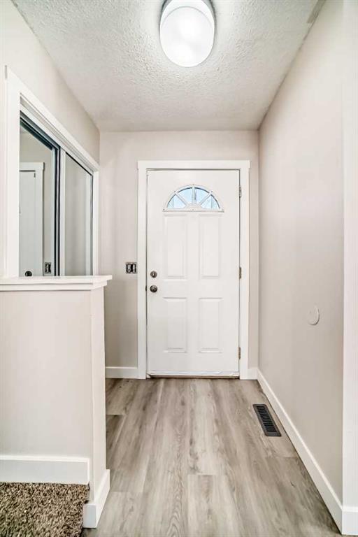 Picture for 120 Martinview Close NE