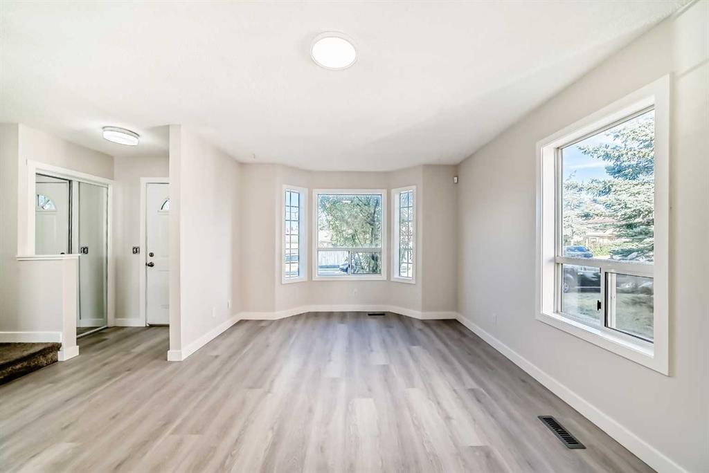 Picture for 120 Martinview Close NE