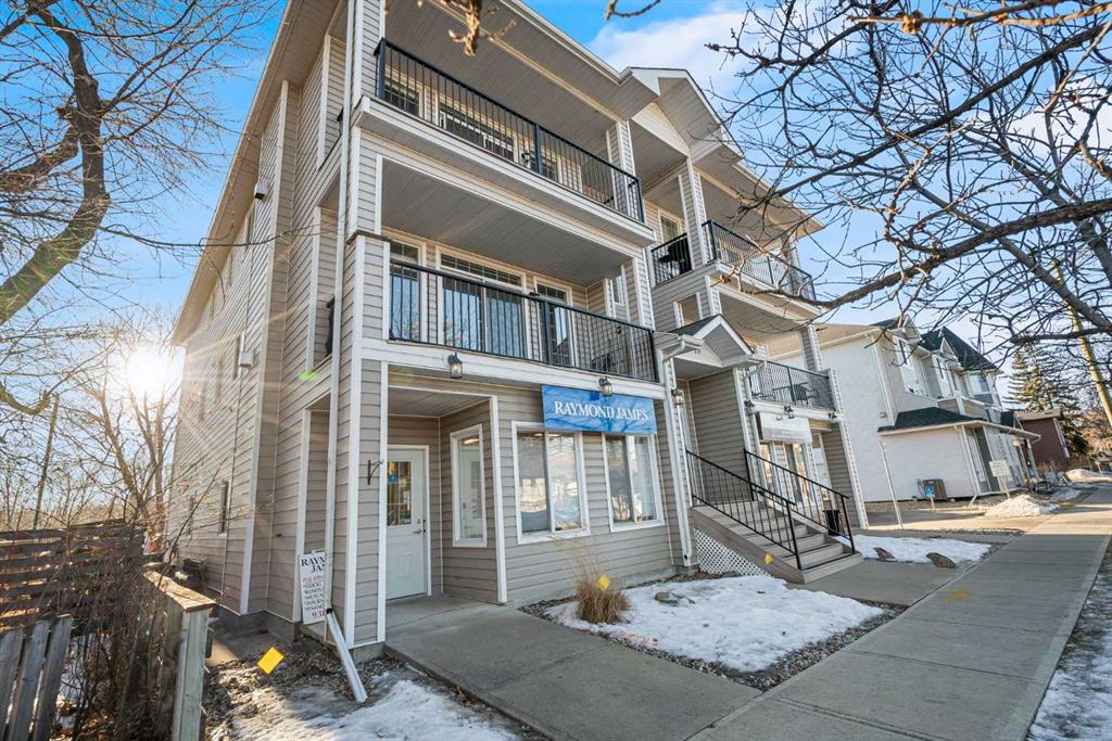 Picture for 303, 29 N Railway Street N