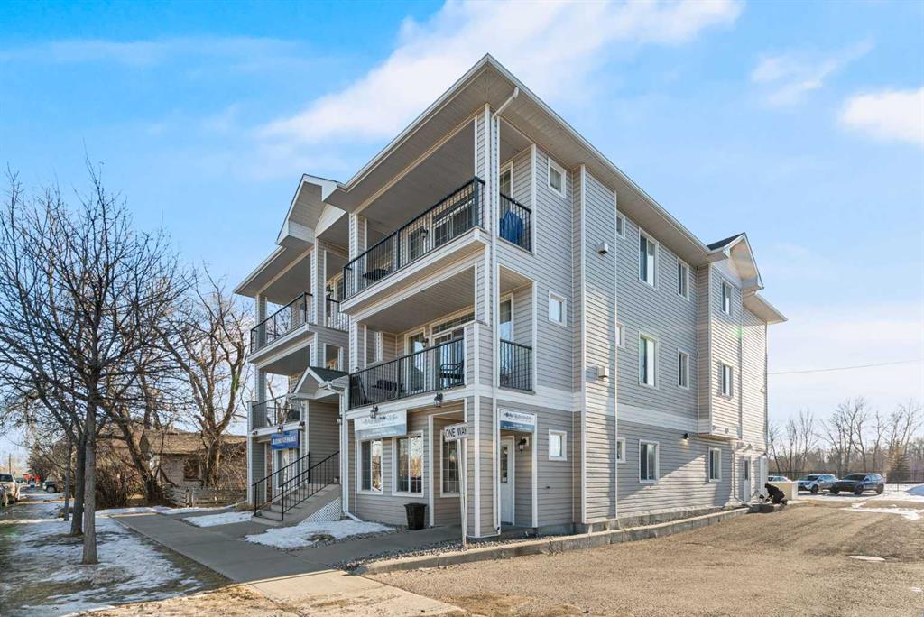 Picture for 303, 29 N Railway Street N