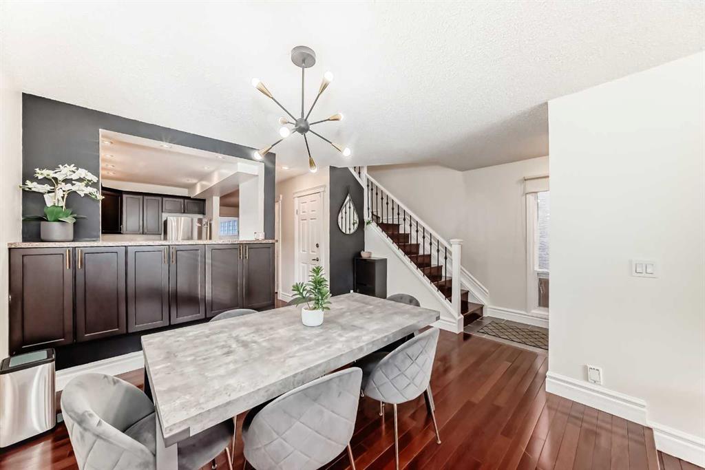 Picture for 252 21 Avenue NE