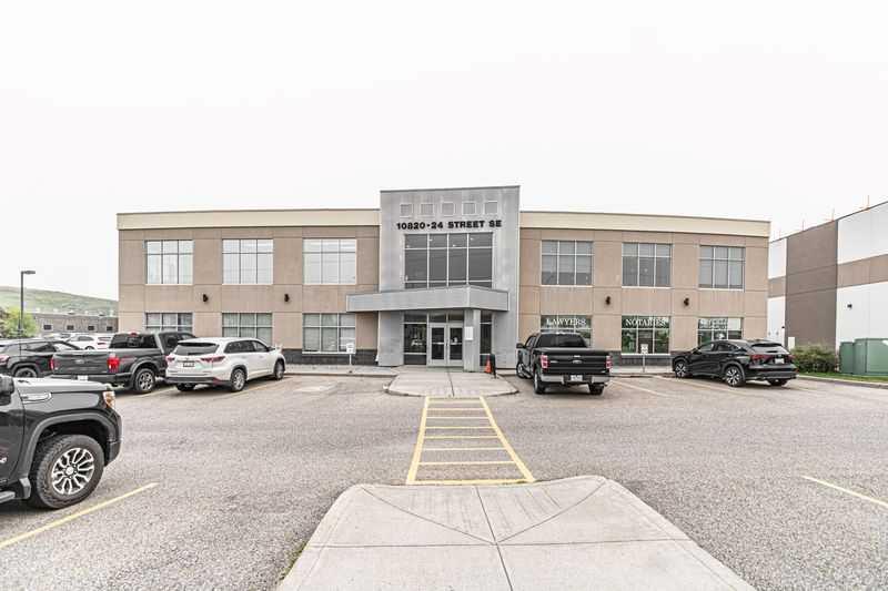 Picture for 102, 10820 24 Street SE