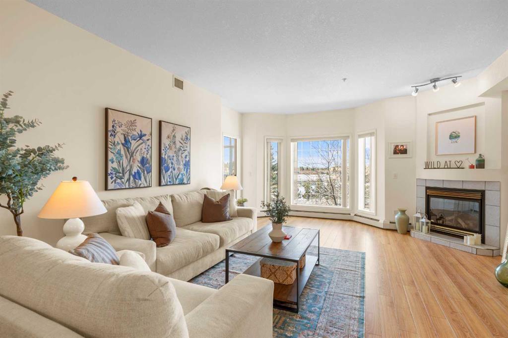 Picture for 330, 4512 52 Avenue 