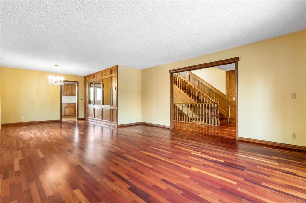 Picture for 39 Coach Gate Way SW