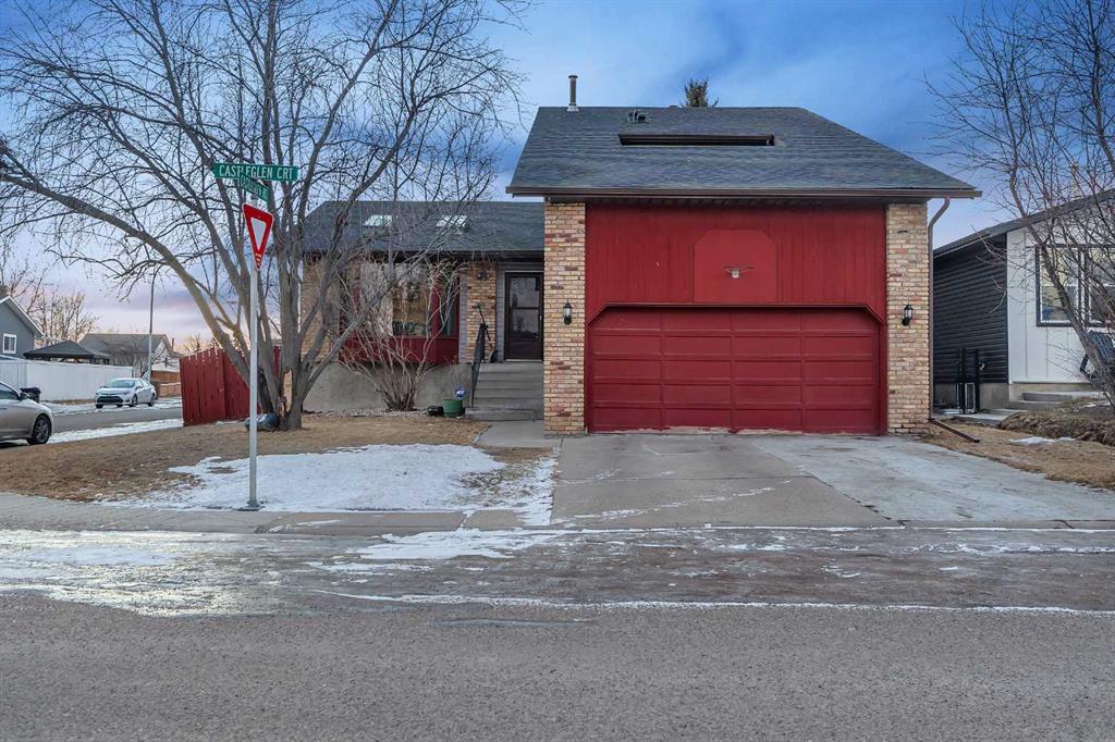 Picture for 48 Castleglen Court NE