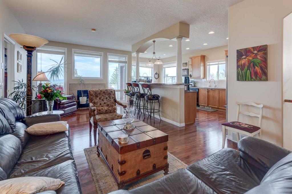 Picture for 49 Arbour Crest Heights NW