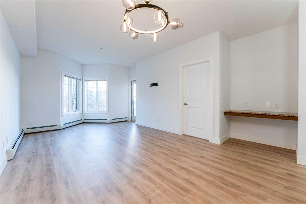 Picture for 214, 70 Royal Oak Plaza NW