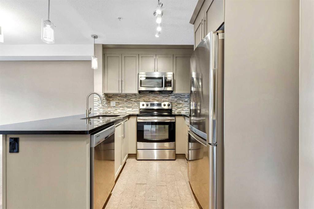 Picture for 1302, 155 Skyview Ranch Way NE