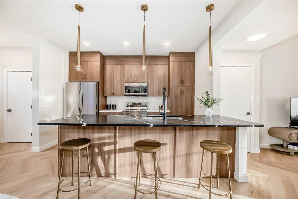 Picture for 2405 Creeker Lane 