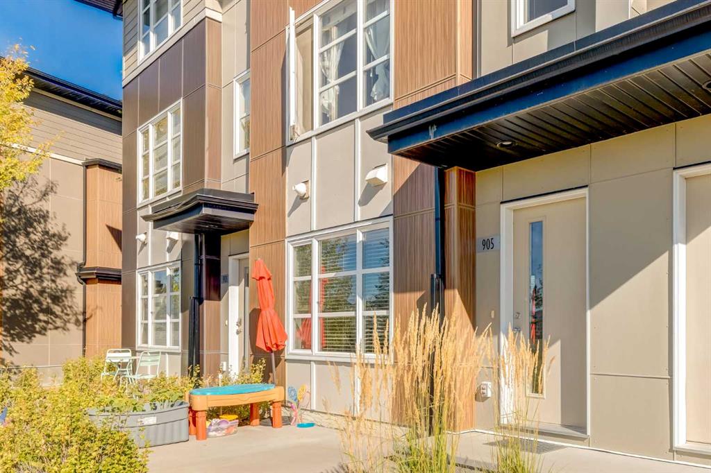 Picture for 905 Evansridge Park NW