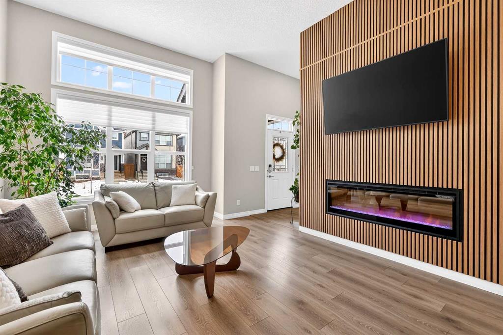 Picture for 287 Masters Row SE