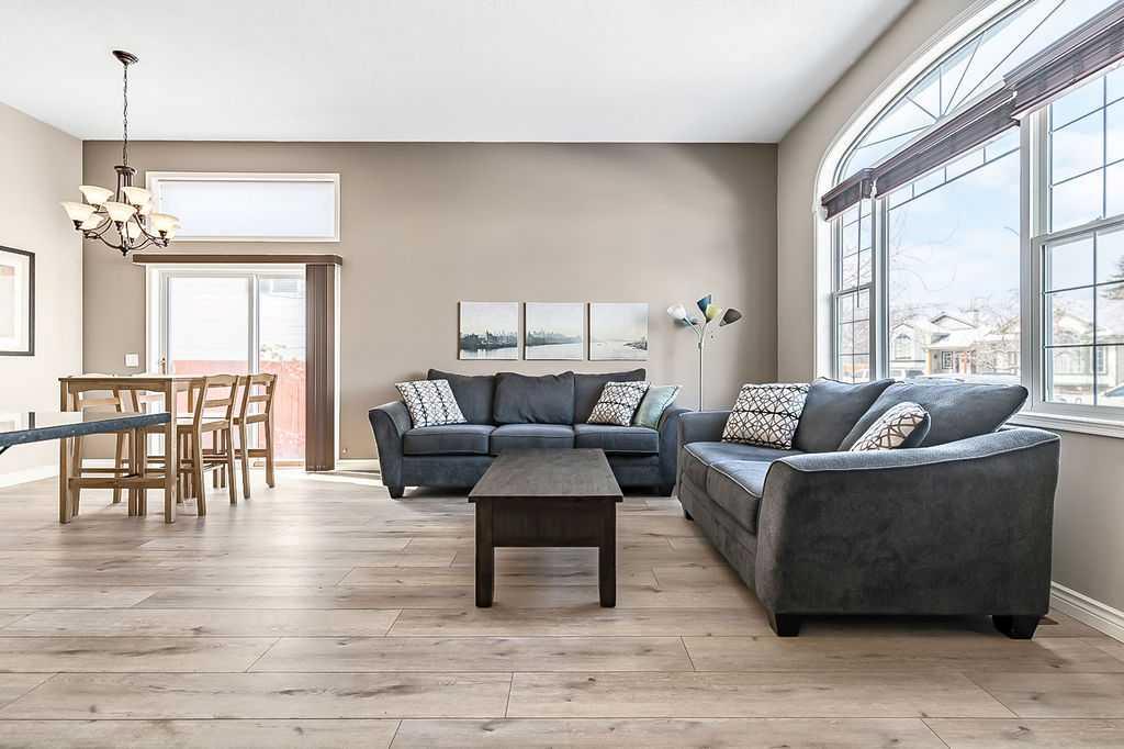 Picture for 119 Mt Aberdeen Close SE