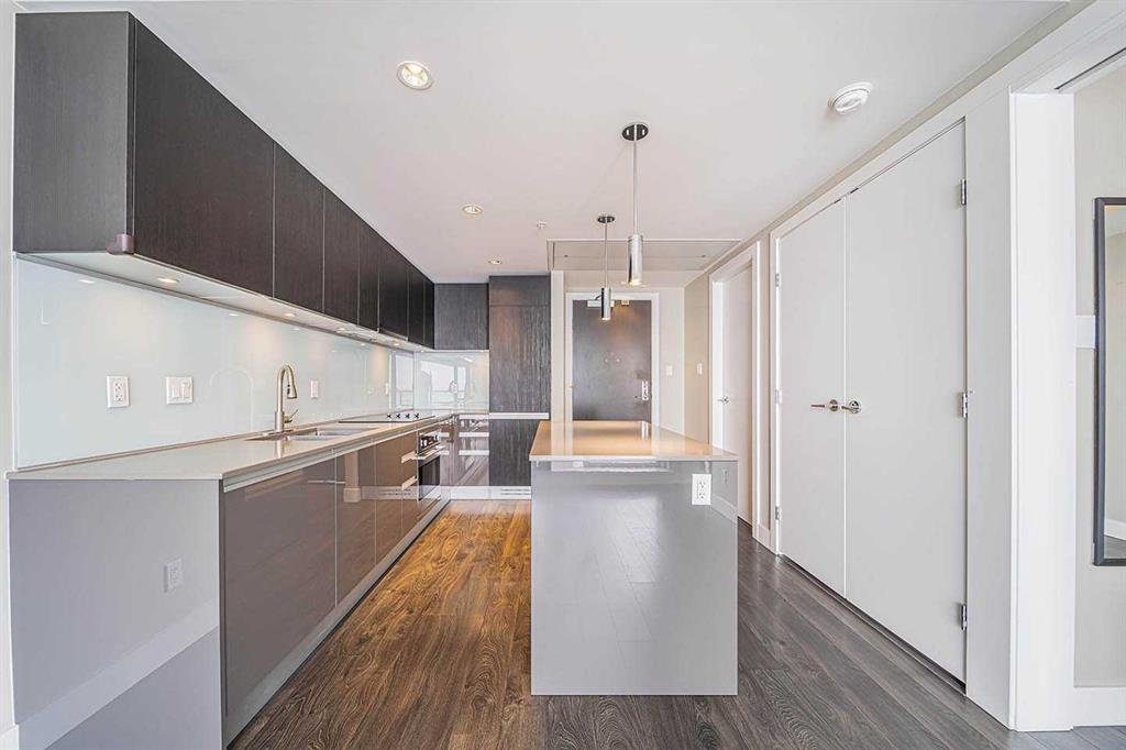 Picture for 2203, 1122 3 Street SE