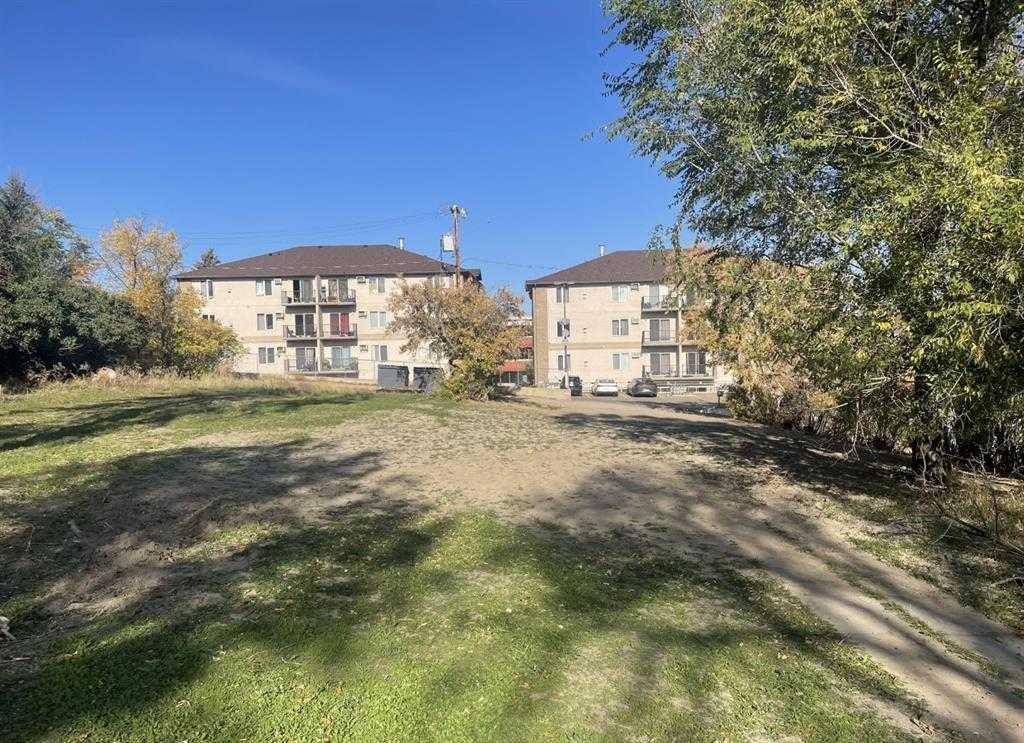 Picture for 338 4 Street SE