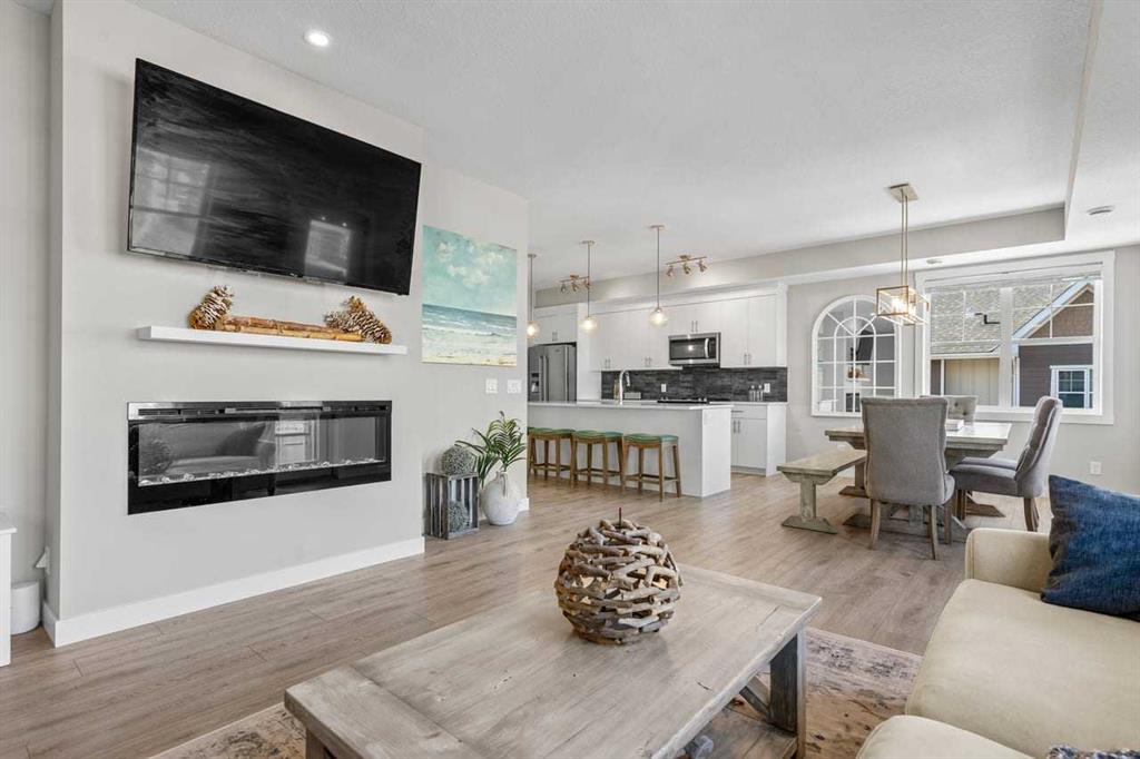 Picture for 306 Cranbrook Walk SE