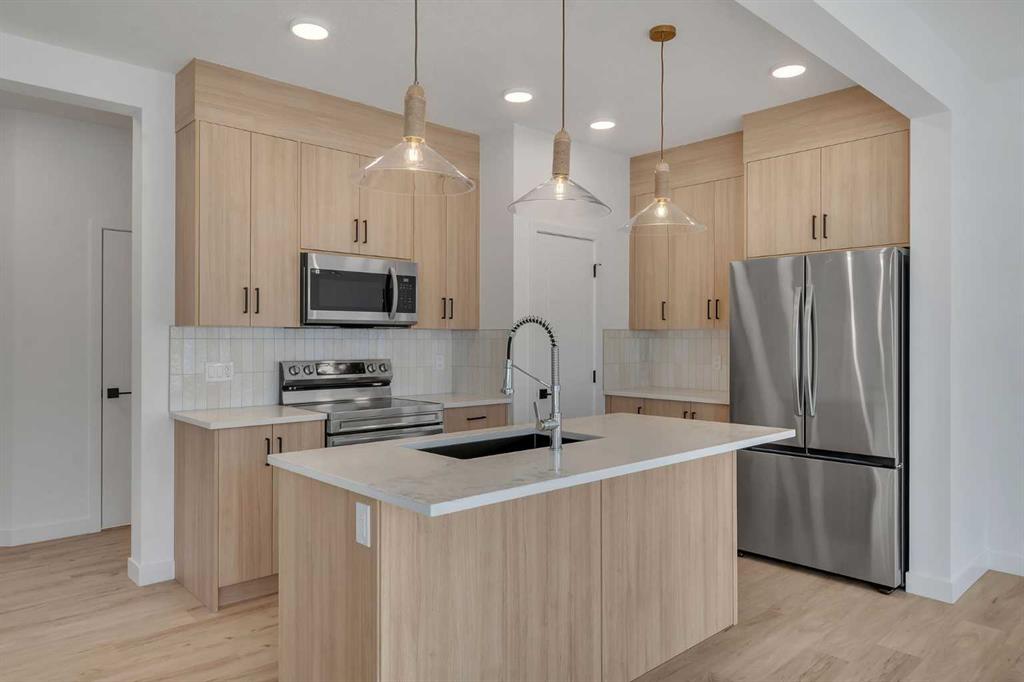 Picture for 150 Belvedere Crescent SE