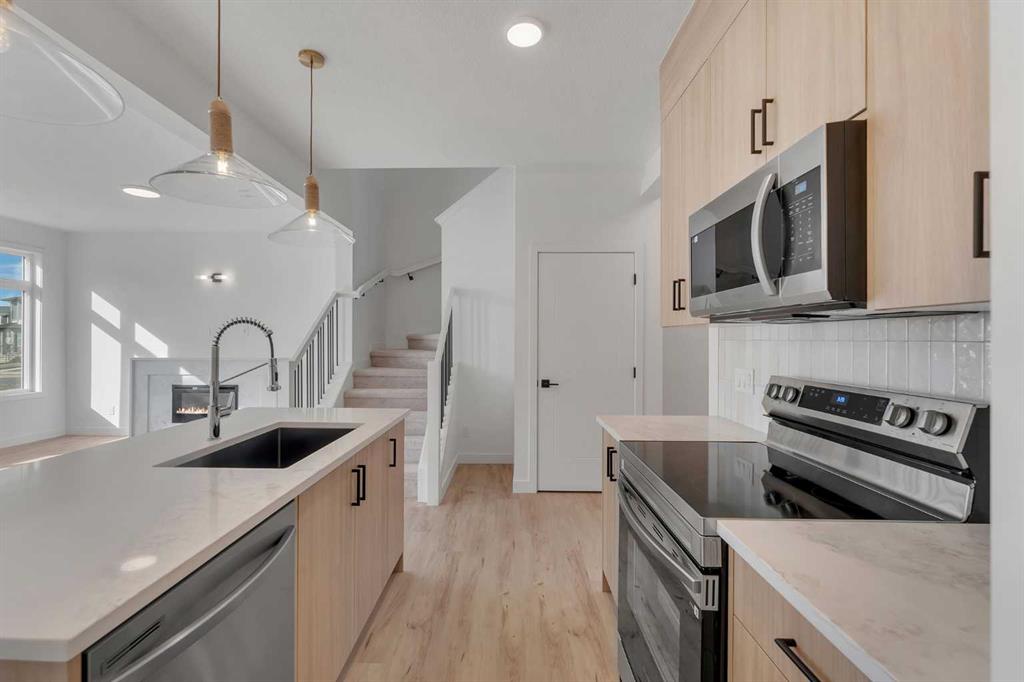 Picture for 150 Belvedere Crescent SE