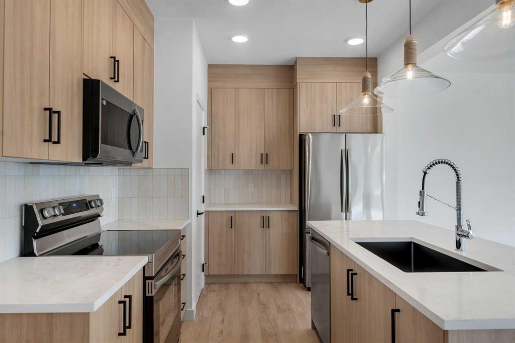 Picture for 150 Belvedere Crescent SE