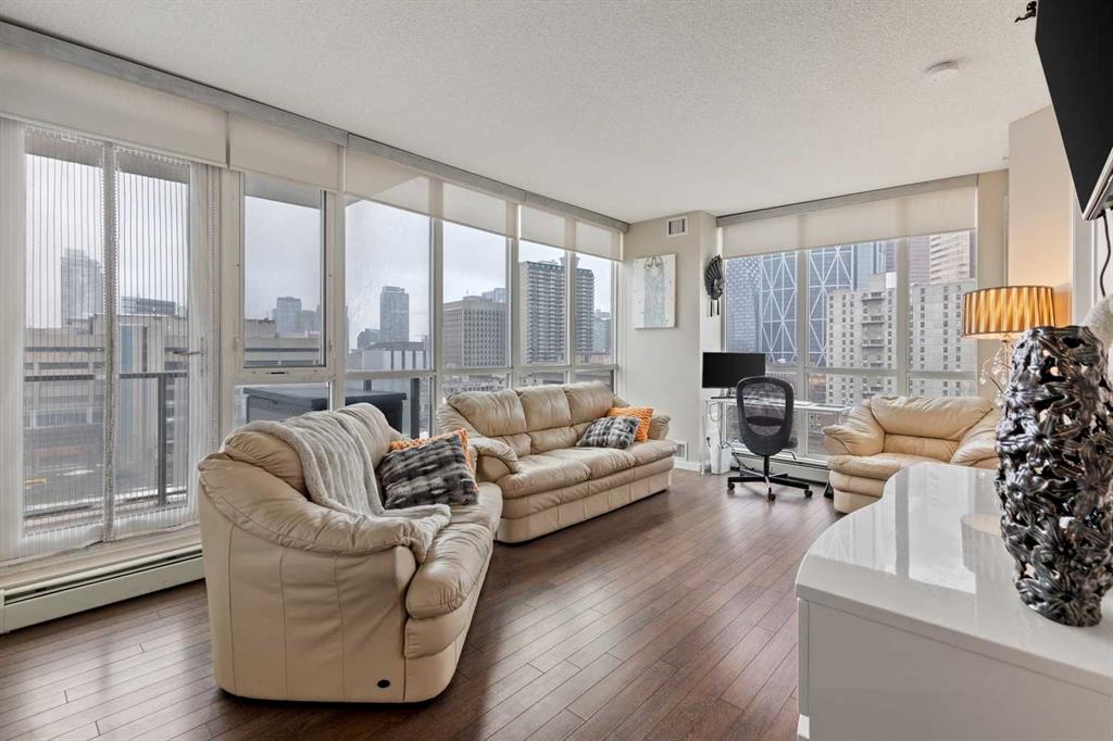 Picture for 807, 325 3 Street SE